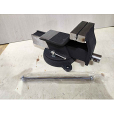 Тиски слесарные поворотные 80 мм.